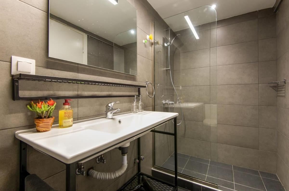 Mazi Rooms Venizelou Thessaloníki Phòng bức ảnh
